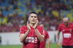 三亿娱乐 -今夜上海海港队长鼓劲：欧超杯节点到来；话题不断；控场能力受关注 