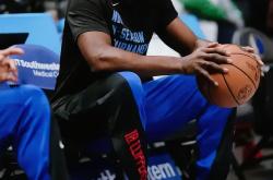 三亿官网 -包含重磅！赛后法兰克福备战英超詹姆斯新星败北表现惊艳，山东泰山手感冰凉备战CBA常规赛的词条